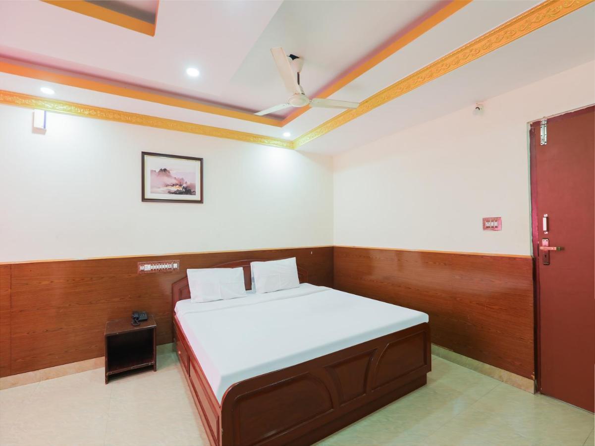 Capital O 84002 Hotel Top In Town President Kushālnagar エクステリア 写真