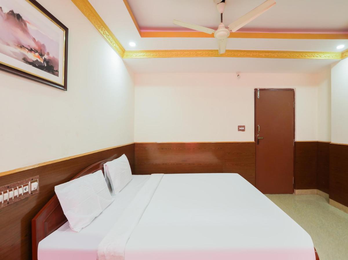 Capital O 84002 Hotel Top In Town President Kushālnagar エクステリア 写真